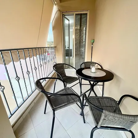 With Roof Terrace 901 Apartment